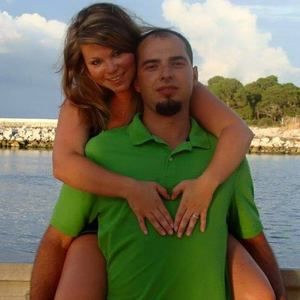 Meet your Posher, Wesley sharee